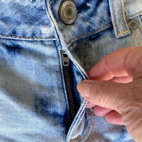 American Eagle Outfitters Distressed Embellished Tye Dye Raw Hem Shorts Sz 2 - Picture 4 of 12